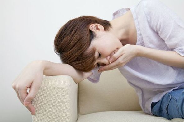 As náuseas son un síntoma común de helmintiasis